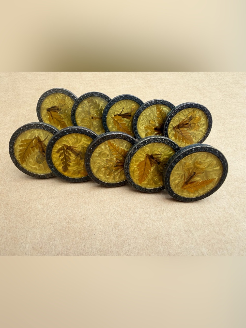 Vintage AXCO Set of 10 Pressed Flower Resin Cabinet Knobs Made in USA